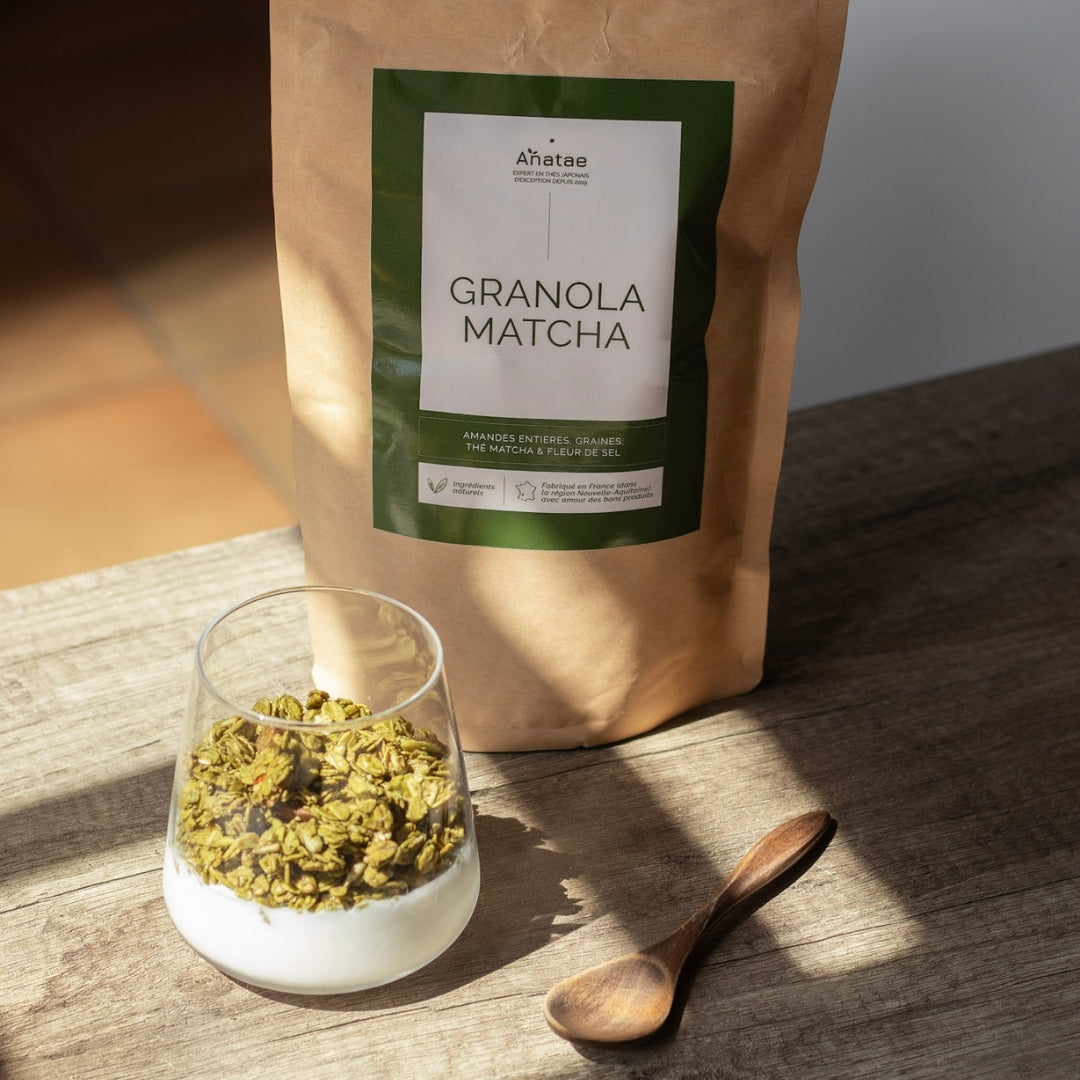 GRANOLA AU MATCHA
